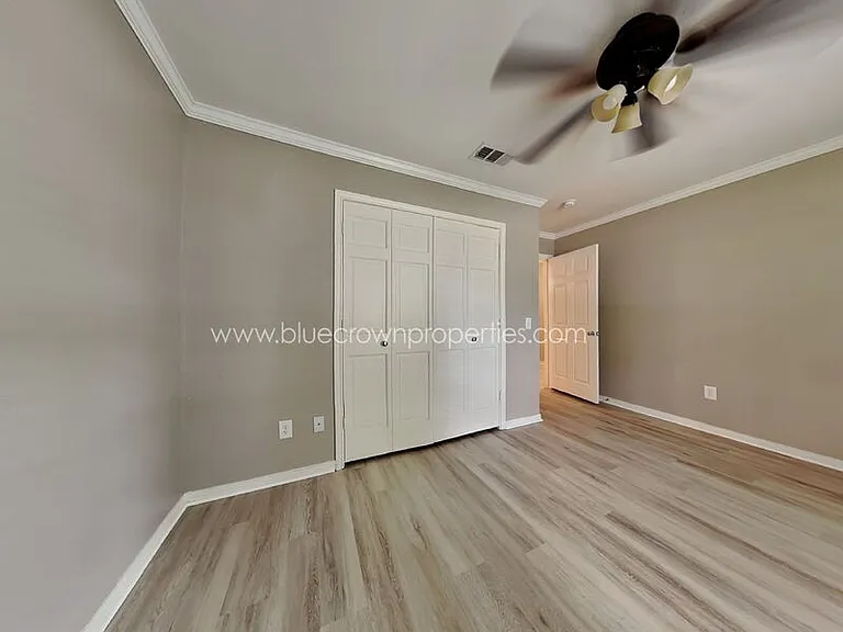 1804 Mercedes Pl — Photo 23