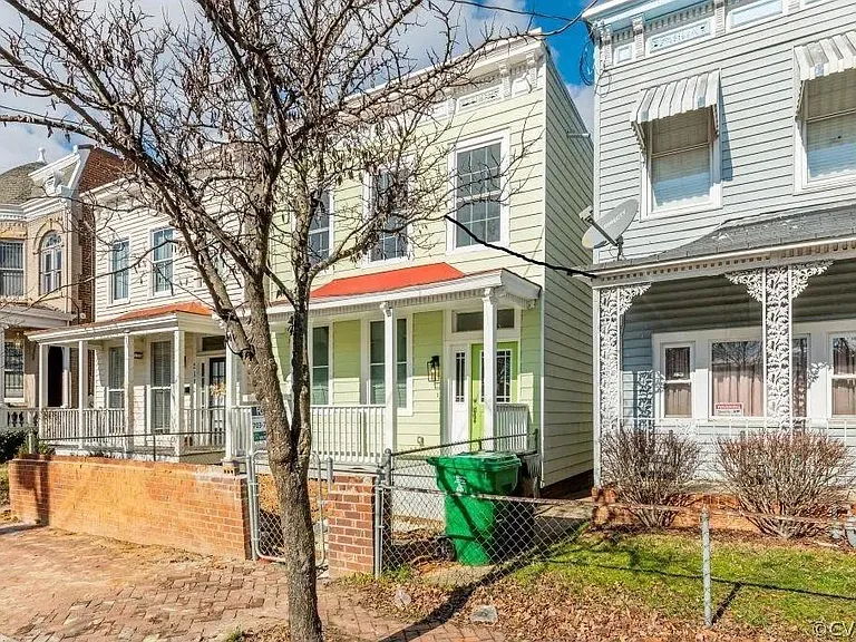 2114 Venable St — Photo 2