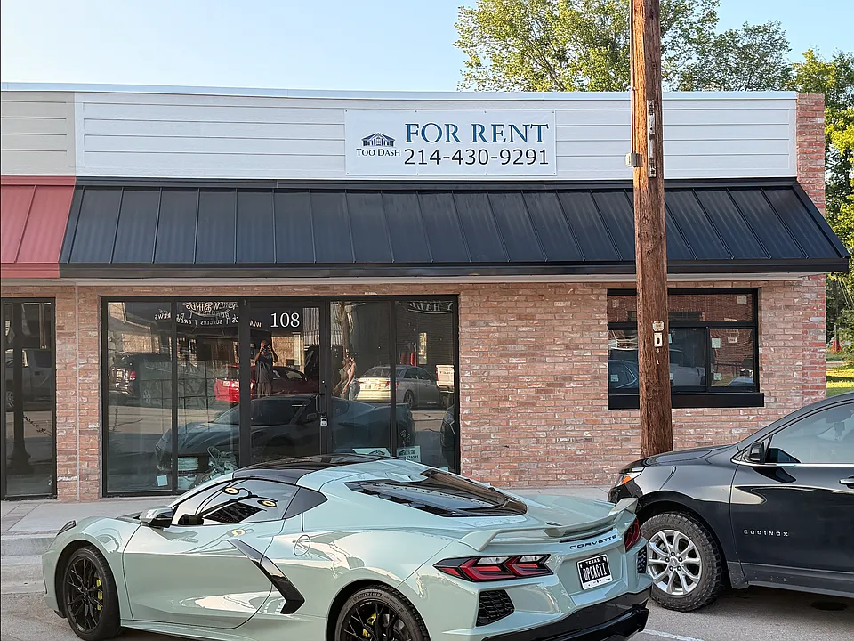 108 E Main St #1