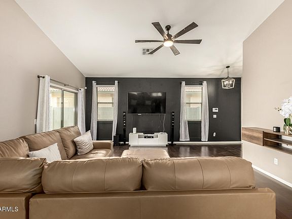 5th image of 17218 W SMOKEY Drive