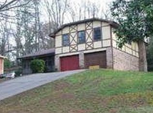 656 Cheviot Dr, Decatur, GA 30032