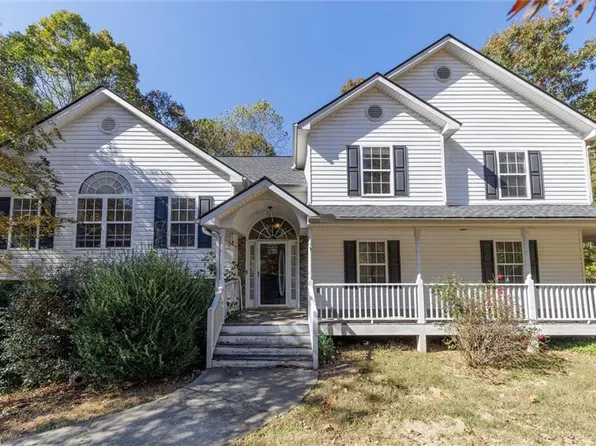 411 Maple Rdg, White, GA 30184