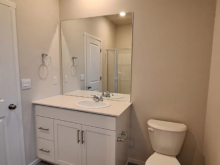 1454 NE Boxcar Dr — Photo 12