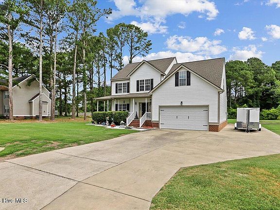 4th image of 122 W Raintree Lane