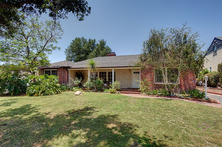 1st image of 2041 N Altadena Dr