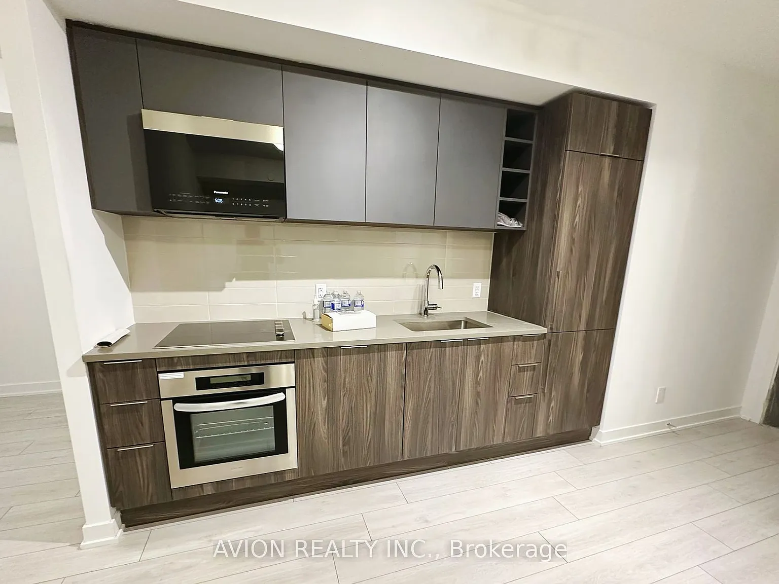 2033 Kennedy Rd — Photo 3