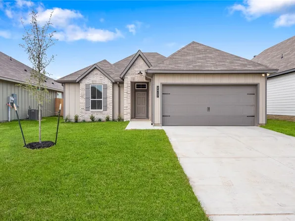 2417 Rooke Rd, Bryan, TX 77807