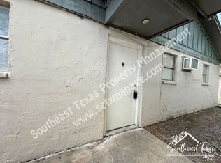 615 Adams St #F, Beaumont, TX 77705