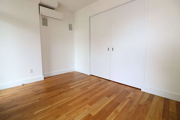 Rented by Compass | media 23