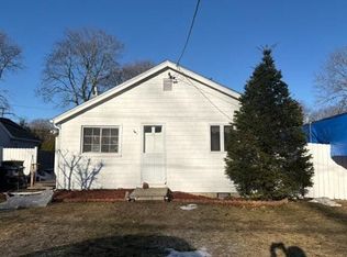 22 Heather St, North Attleboro, MA 02760
