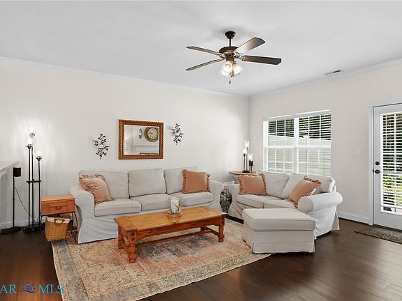 3rd image of 7535 Villa Ct