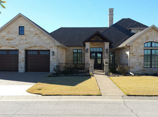 1520 Ridgewood Dr, Waco, TX 76710