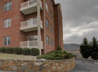 4448 Pheasant Ridge Rd APT 107, Roanoke, VA 24014