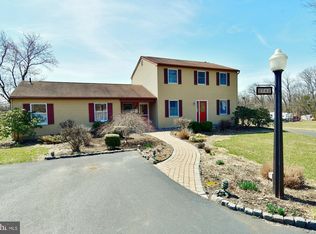 2742 Little Rd, Perkiomenville, PA 18074