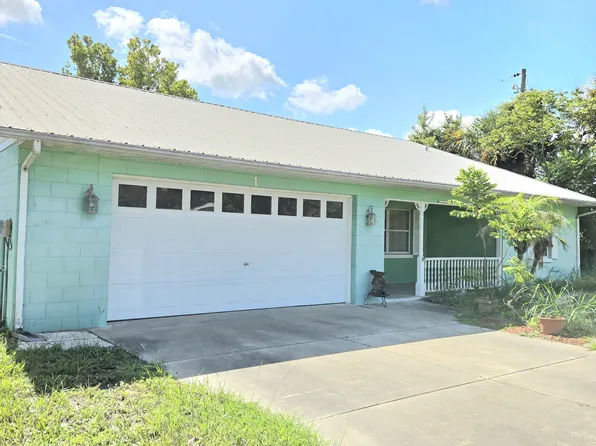 1 Bonaire Pl, Umatilla, FL 32784