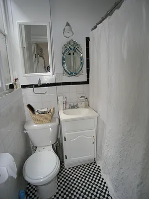 Rented by Townsley & Gay, LLC | media 28