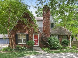 7619 Oak St, Kansas City, MO 64114