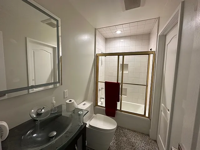 4929 Reseda Blvd — Photo 23