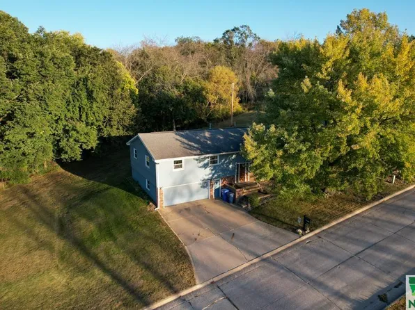 903 Rebecca St, Sioux Rapids, IA 50585