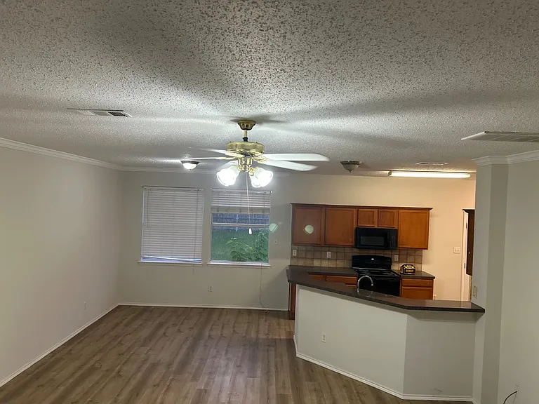 4428 Lodestone Ln — Photo 8