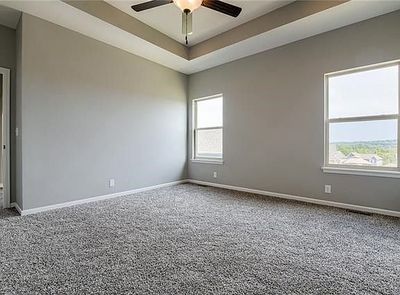5th image of 20013 E Castle Dr