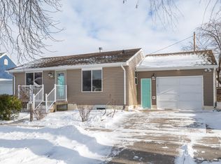 815 N 11th St, Bismarck, ND 58501