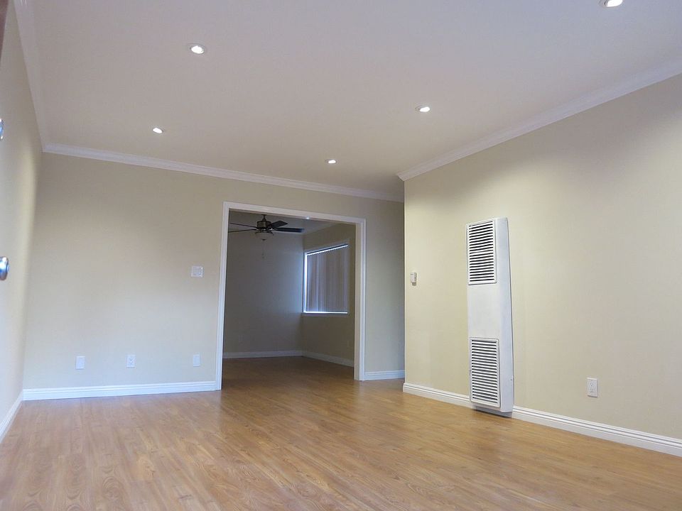 1st image of 721 Edgewood St #7