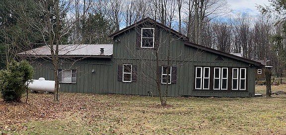3rd image of 185 Whiteman Ln