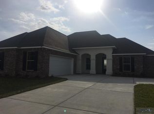 238 Royal Oak Blvd, Thibodaux, LA 70301