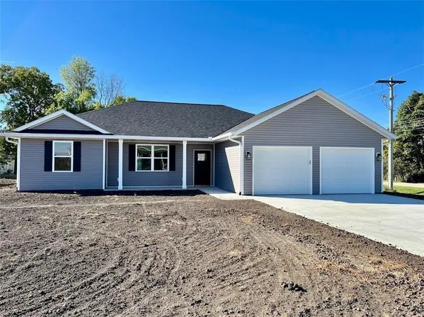 1328 W 19th St, Maryville, MO 64468