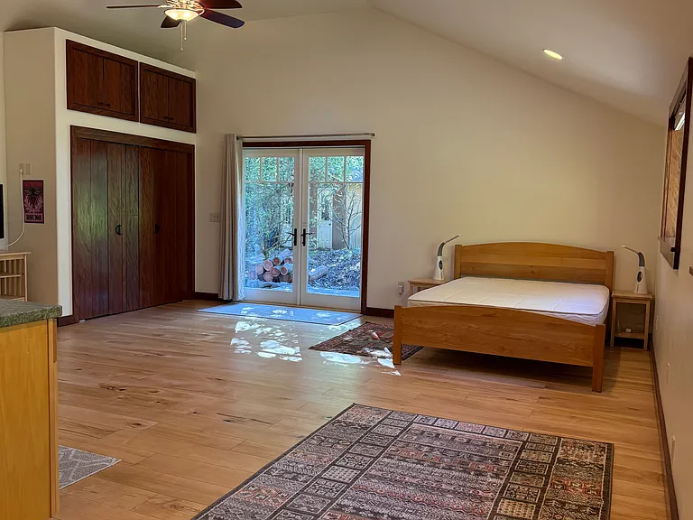 Shown with bed (optional)