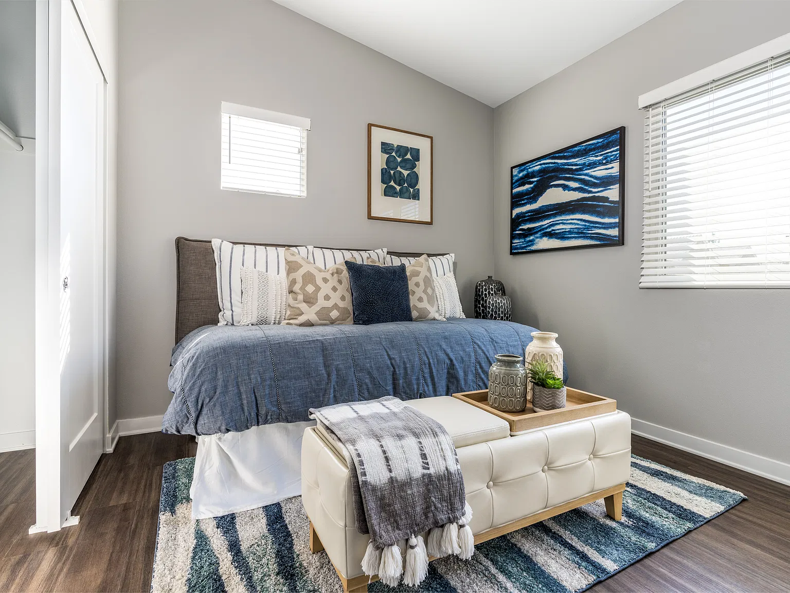 2 bed, 2.5 bath, 1110 sqft, $3,550 — Photo 4