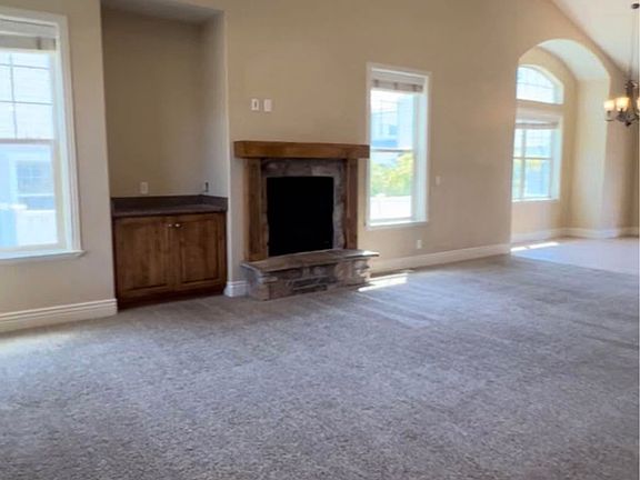 4th image of 2049 W Sunflower Ln