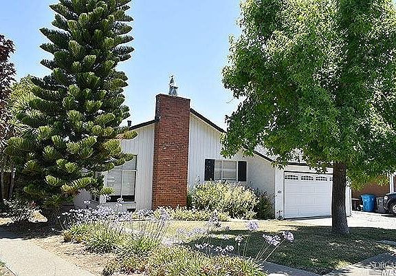 2nd image of 160 Mesa Verde Street
