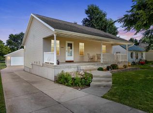 2427 Fruitland Blvd SW, Cedar Rapids, IA