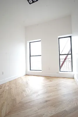 Rented by Lofts and Flats LLC | media 35