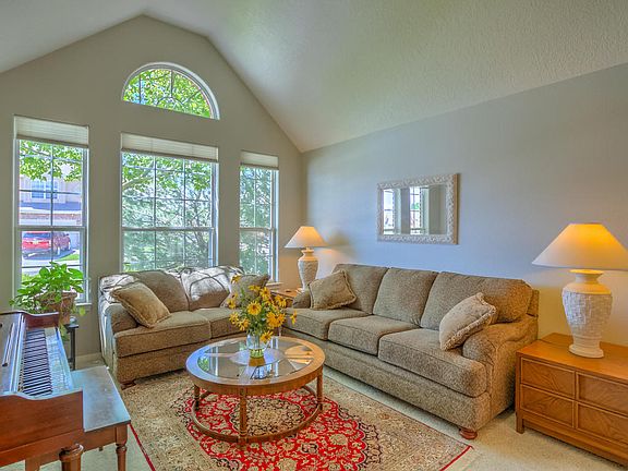4th image of 8732 Westridge Pl NW