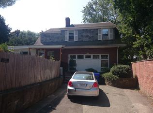 40 Dummer St, Brookline, MA 02446