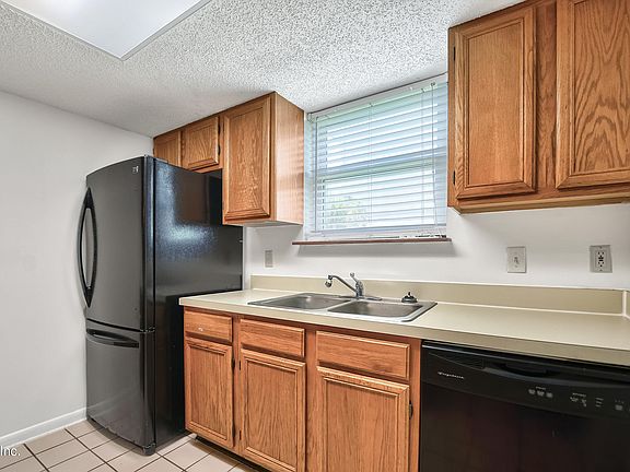 3rd image of 8753 WHISPERING PINES Drive