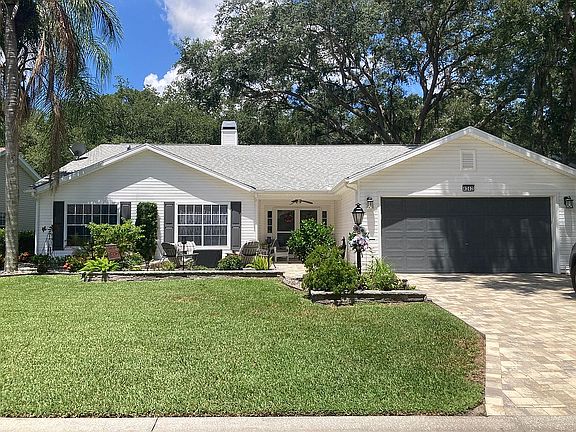 2nd image of 4242 Leafway Cir