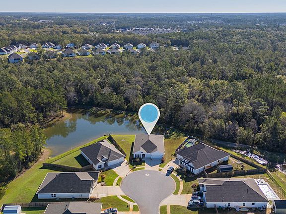 3rd image of 48 Hammock Cir