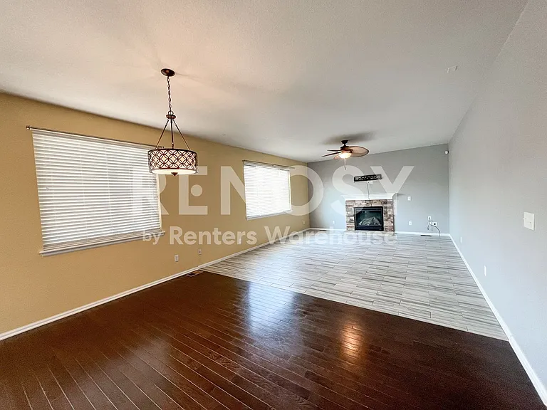 25104 E Pinewood Pl — Photo 9