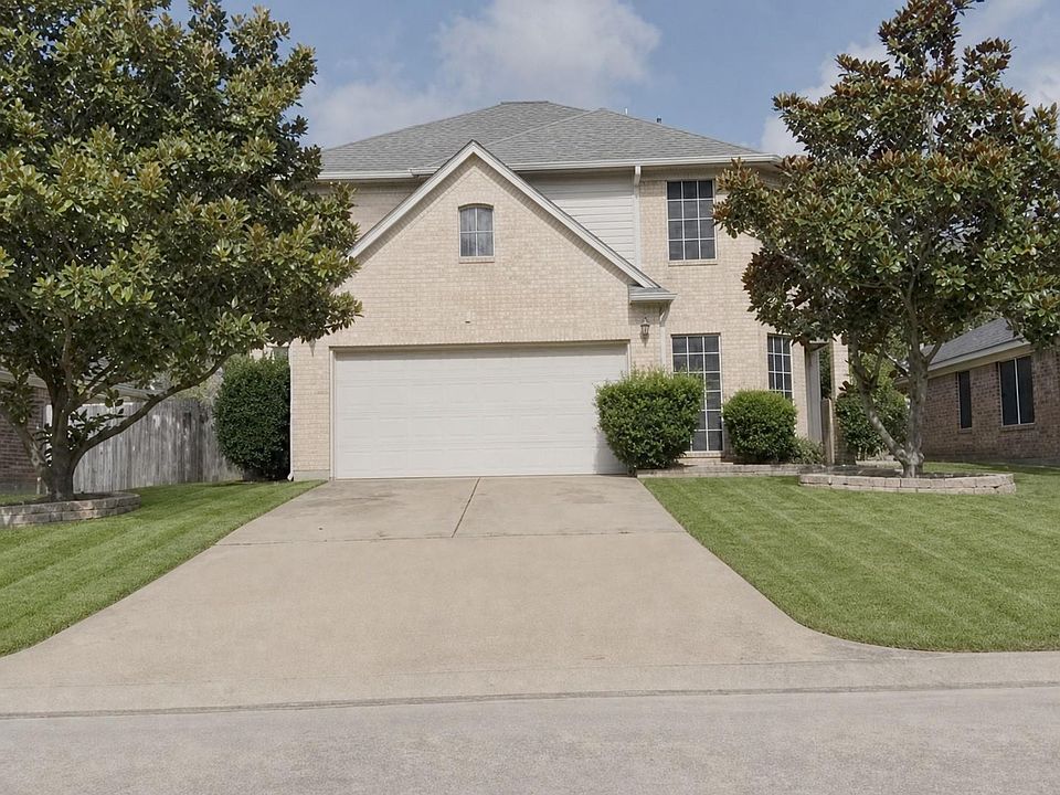 1st image of 3615 Slocom Dr