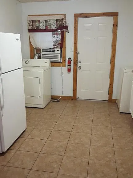 4507 Wipprecht St #7 — Photo 11