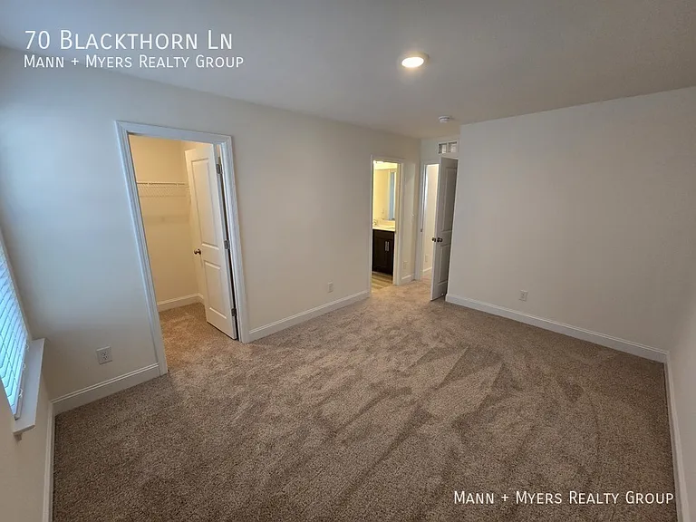 70 Blackthorn Ln — Photo 35