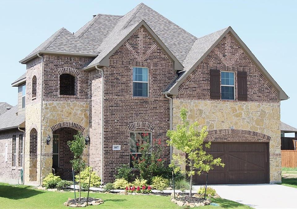 1st image of 807 Knox Dr