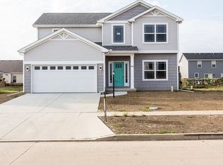 302 Capitol St, Savoy, IL