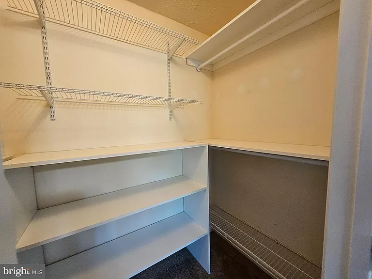 3315 Hollow Ct — Photo 22