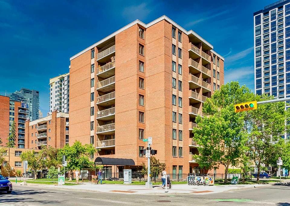 1st image of 1414 W 5th St SW #803