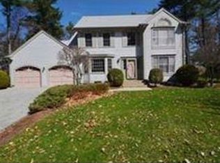 85 W Lake Dr, Taunton, MA 02780